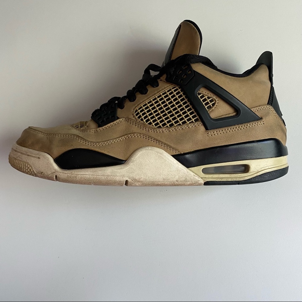 Jordan 4 “Mushrooms” Size 11 Womens - Picture 3 of 13